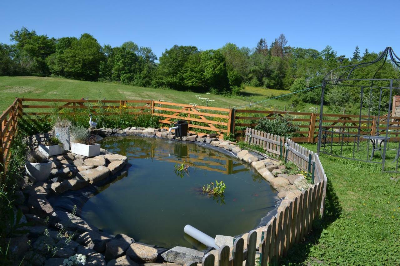 Le Jardin des Pierres Brunes Saint-Jean-des-Ollières Exterior foto
